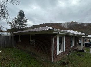 17 Music St, Prestonsburg, KY 41653