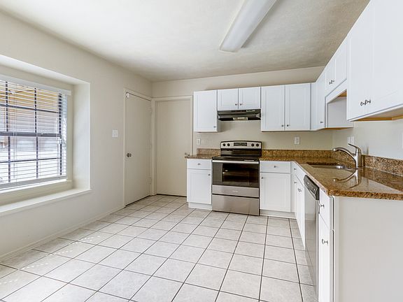 4th image of 452 Matterhorn St