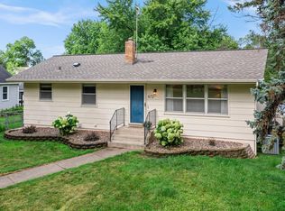 672 Goodview Ave N, Oakdale, MN 55128