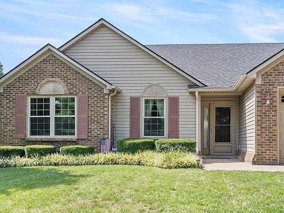 2nd image of 809 Chilesburg Ct