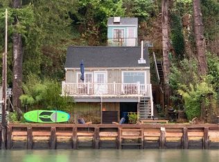 17015 Cove Walk SW, Vashon, WA 98070