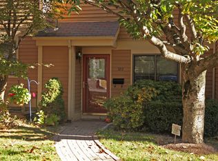 203 Ivy Hill Cres, Rye Brook, NY 10573