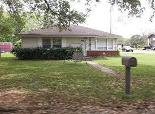 402 Frankie Ave, Wharton, TX 77488