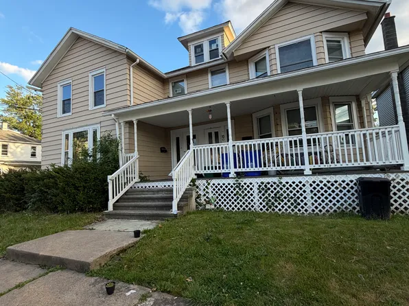 11 Wood St #11, Pittston, PA 18640