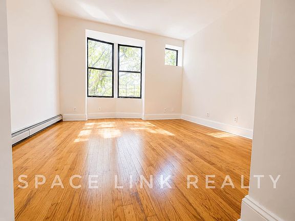 4th image of 293 Classon Ave #3A