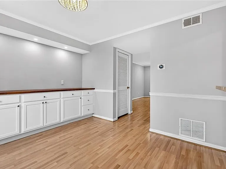 6520 Roswell Rd #48 — Photo 15