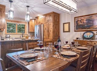 2616 Ridge Ln, Sun Valley, ID 83353