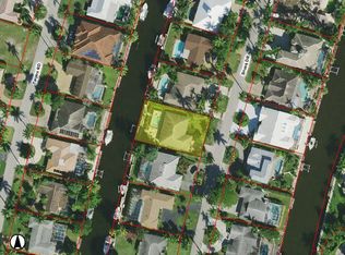 2160 Snook Dr, Naples, FL 34102