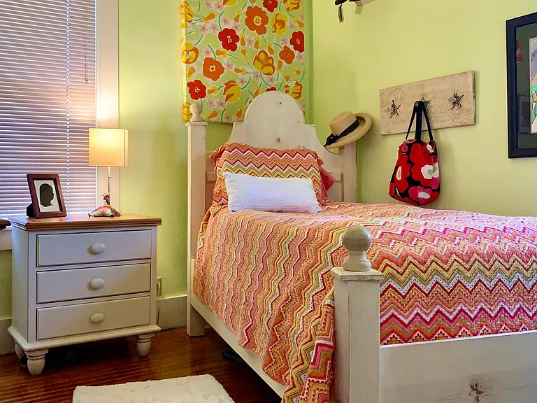 Twin Bedroom