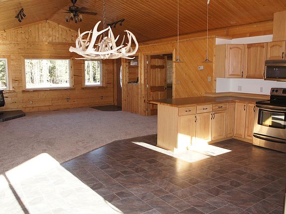 4th image of 2680 Garnet Dr
