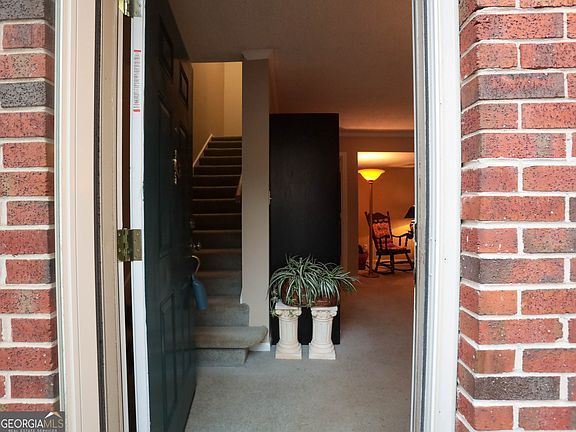 2nd image of 3463 Ashwood Ln
