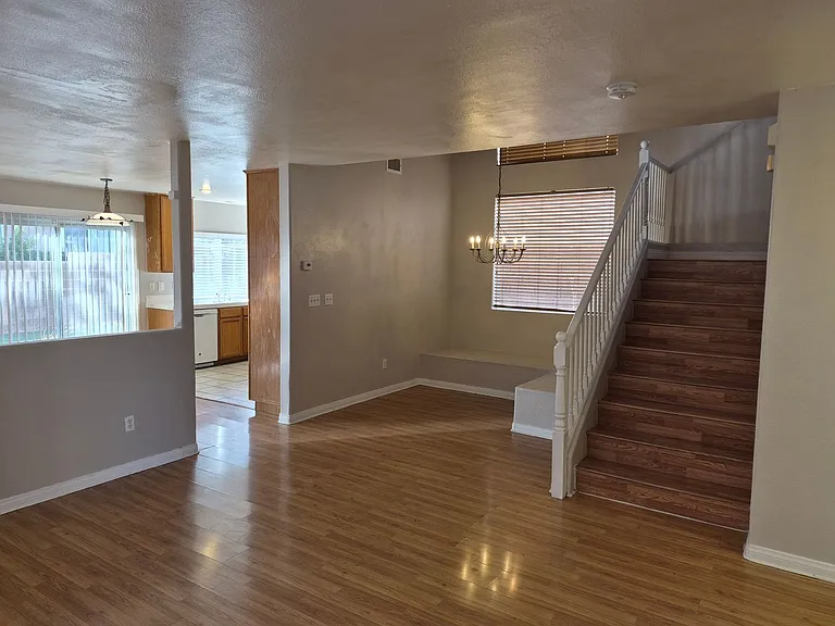 812 Bow Creek Ln — Photo 3