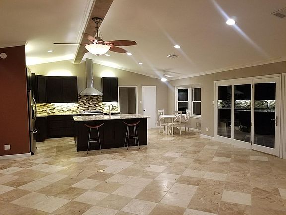 2nd image of 13824 Tanglewood Dr