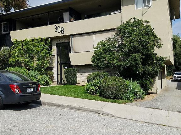 3rd image of 308 Raymondale Dr APT 7