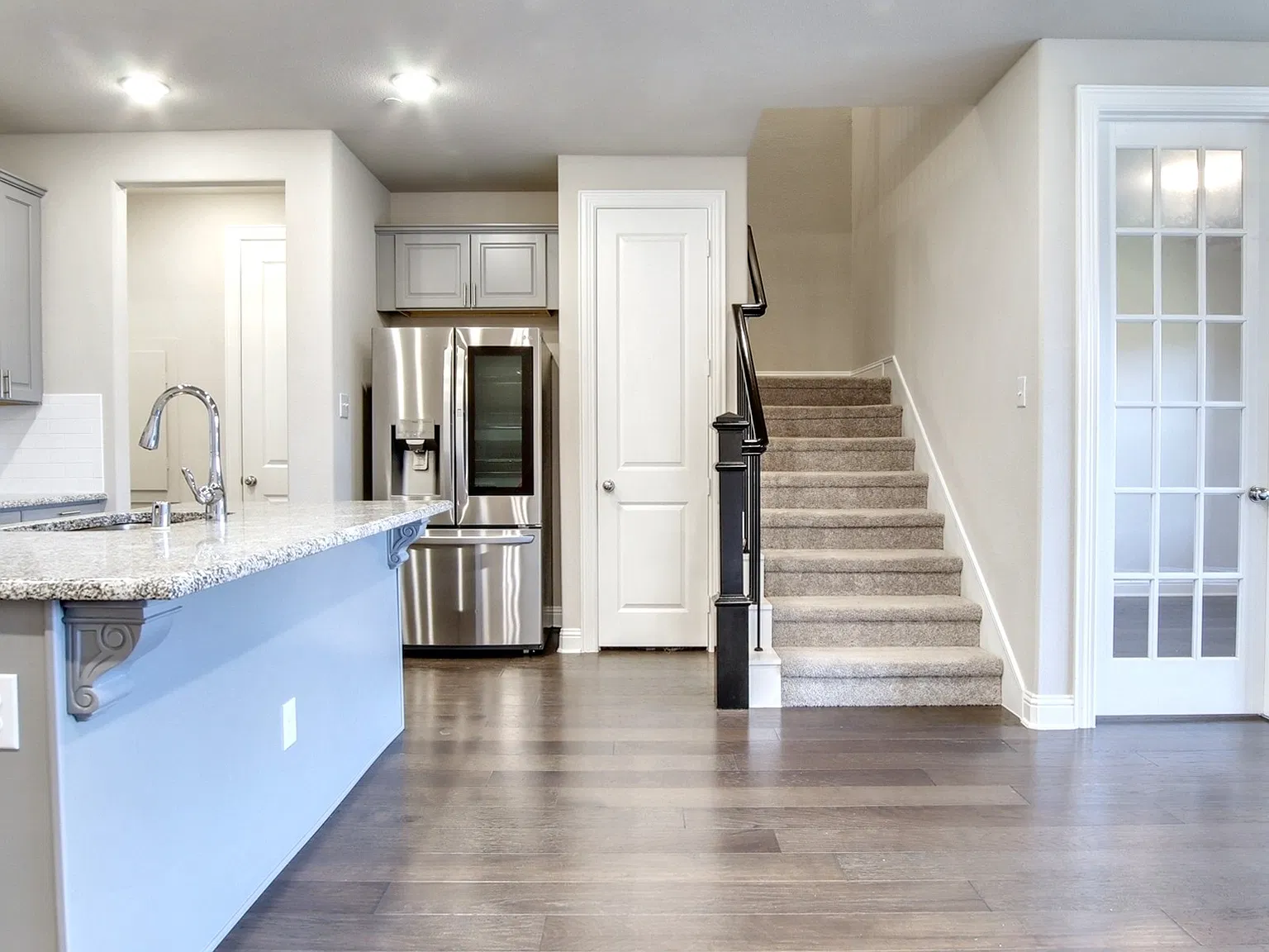 544 Sequoia Street - 1 — Photo 4
