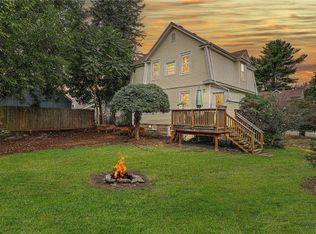 45 Euclid Ave, Riverside, RI 02915