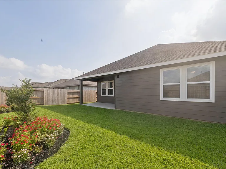 698 Daniels Lake Ln — Photo 27