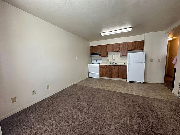 2nd image of 771 Spruce St #771