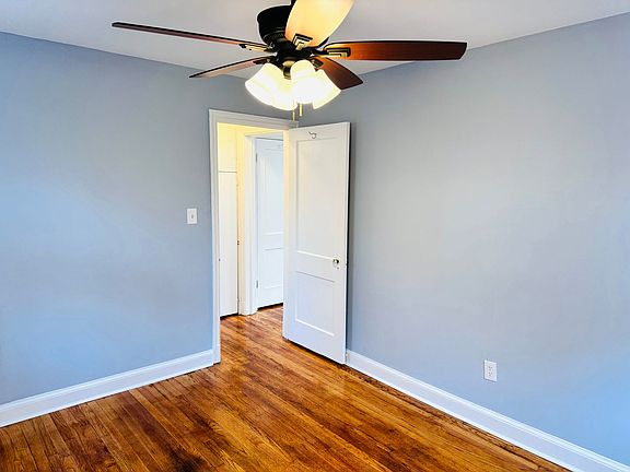 3rd image of 908 Hudson Ave APT 3