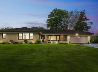 6N304 Linden Ave, Medinah, IL 60157