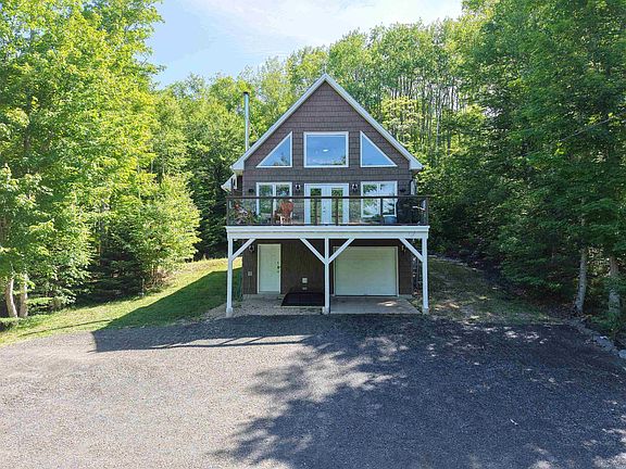3rd image of 182 Falkenham Rd