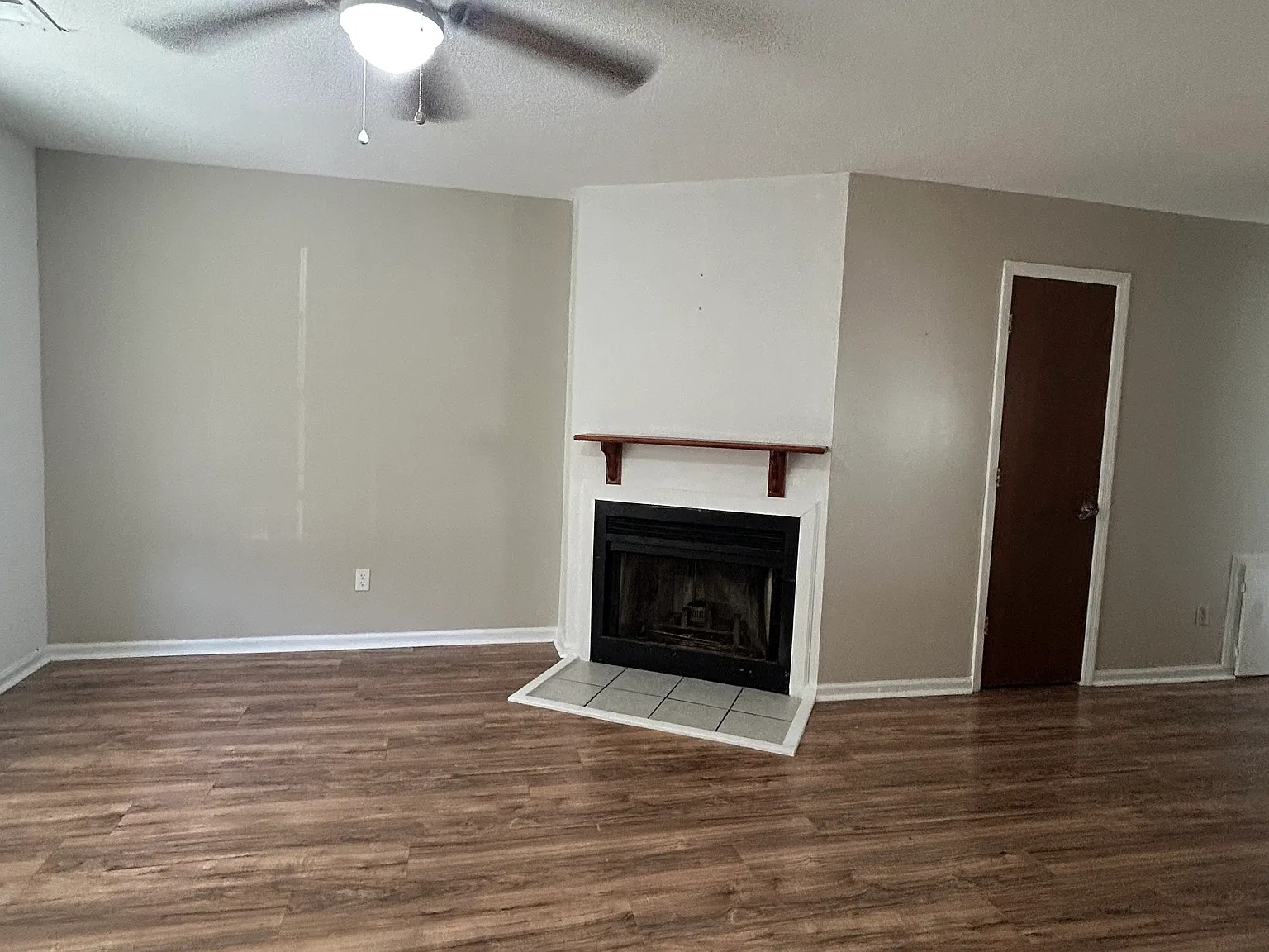2 bed, 1.5 bath, 1000 sqft, $1,350 — Photo 4