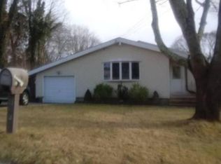 158 Shinnecock Ave, Mastic, NY 11950