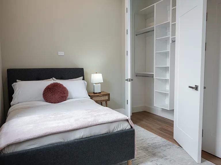 The Roe at Manayunk Apartments and Townhomes — Photo 159