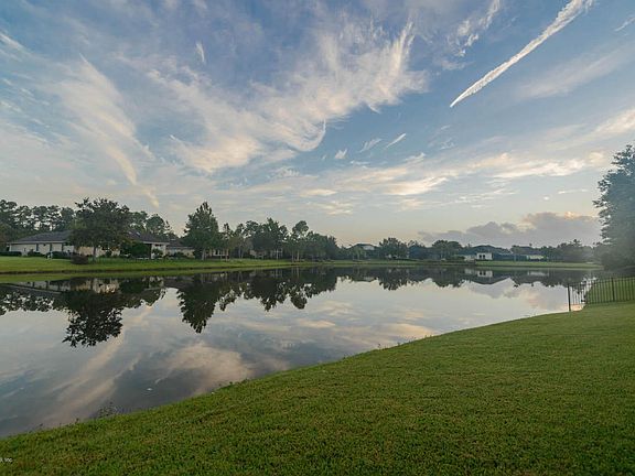 3rd image of 176 Pinehurst Pointe Dr