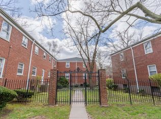 1355 Boulevard APT 4, West Hartford, CT 06119
