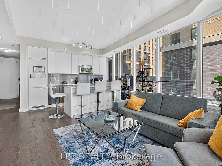 111 Champagne Ave S #307 — Photo 6