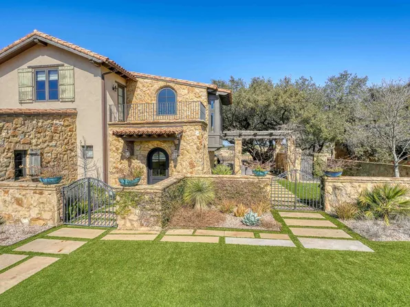 108 La Chimenea, Horseshoe Bay, TX 78657