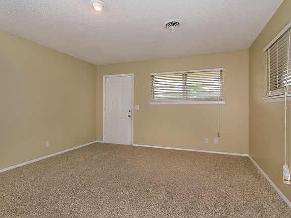 3rd image of 1531 Stubbs St