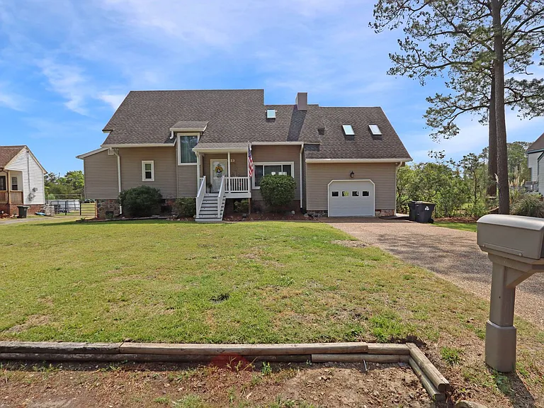 20B Freeman Dr — Photo 3