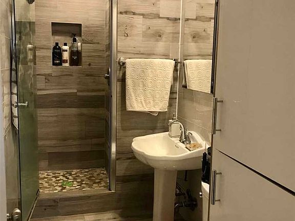 3rd image of 9410 59th Ave APT 5D