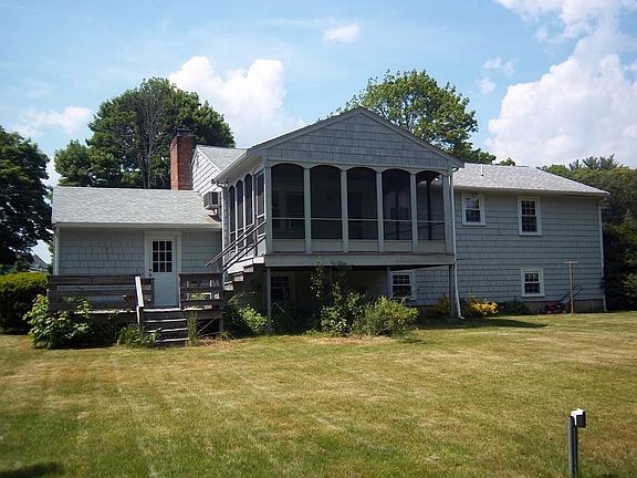 2nd image of 5 Green Acres Dr