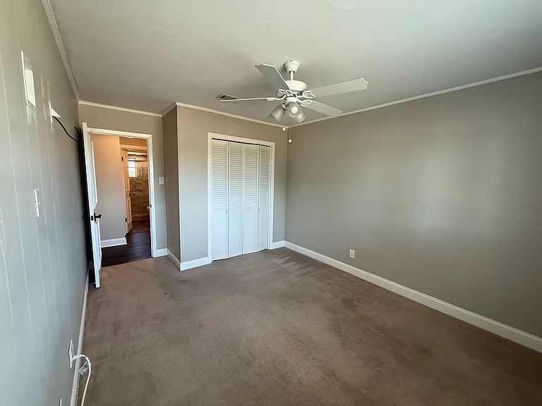 105 Acker St — Photo 13