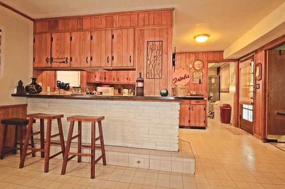 3rd image of 103 Oak Ln