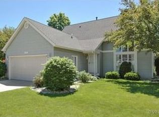 1073 Barlina Rd, Crystal Lake, IL 60014