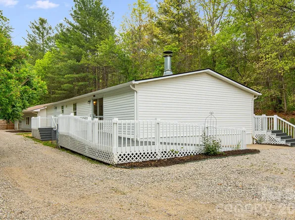 90 High Point Rd, Weaverville, NC 28787
