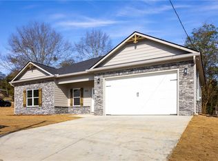 500 21st Pl, Phenix City, AL 36867