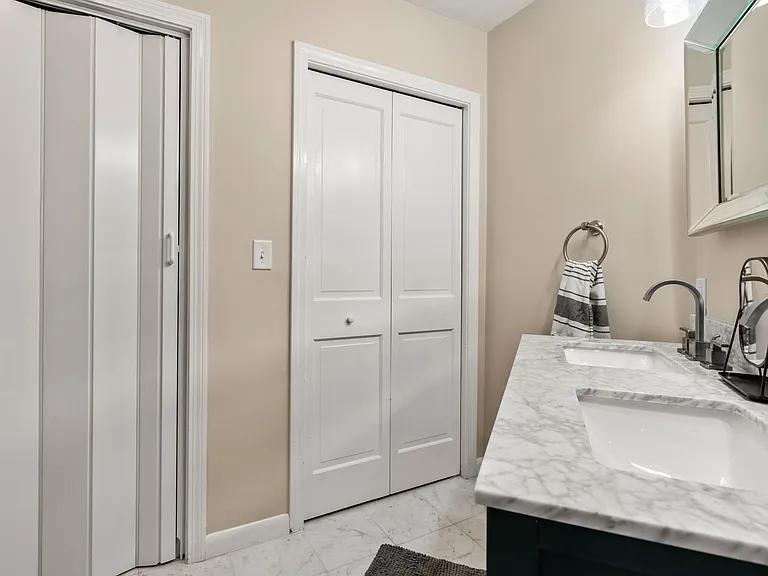 9 Battery St #7 — Photo 11