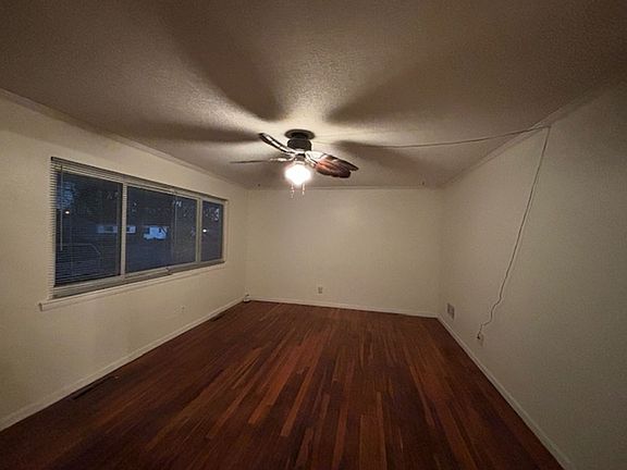 3rd image of 317 Barcelona Ln