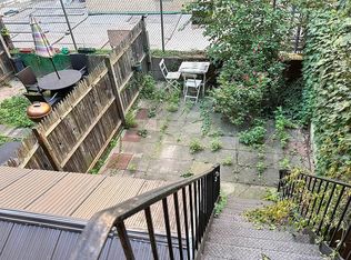 135 E 17th St #2R, New York, NY 10003