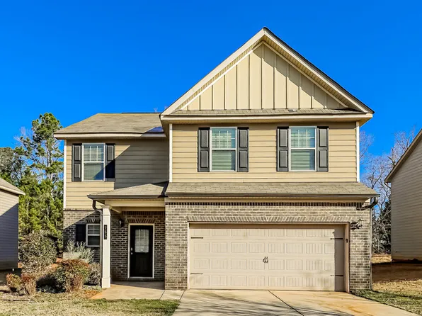 255 Bandelier Cir, Hampton, GA 30228