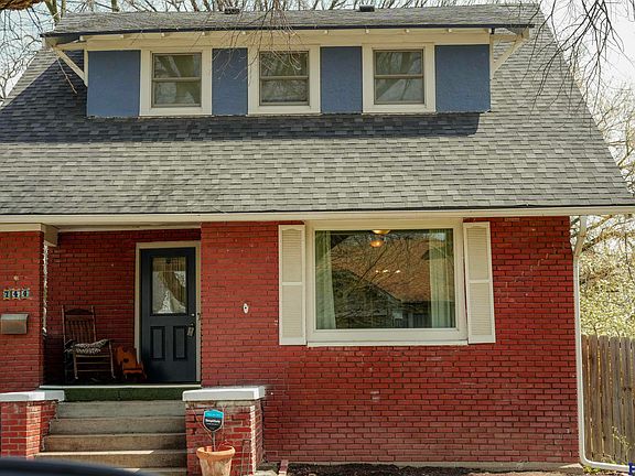 4th image of 744 S 32nd St
