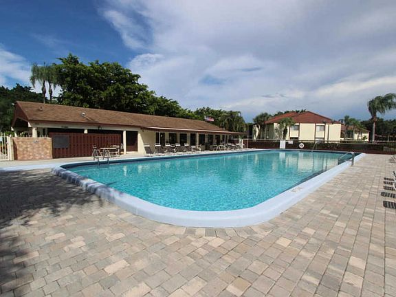 3rd image of 4765 Sable Pine Cir APT D1