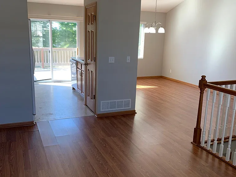 15427 Davidson St — Photo 3