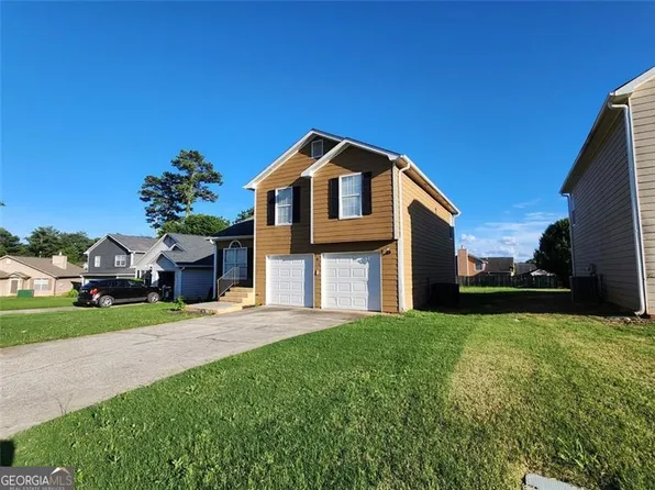 842 Shoals Ct, Atlanta, GA 30349