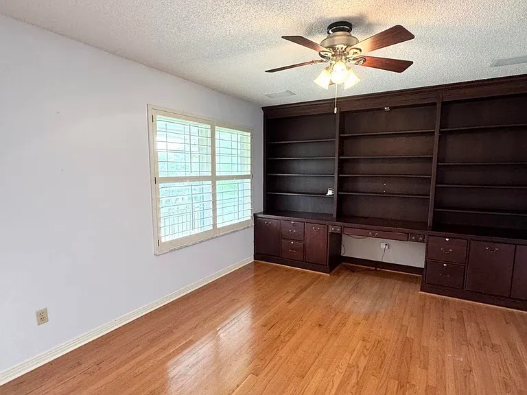 3019 Keats Dr — Photo 18